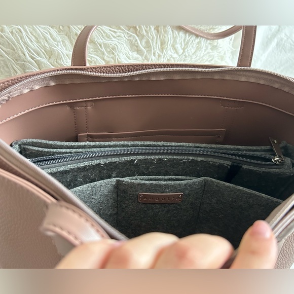 Bugatti Pure Tote - Picture 5 of 8